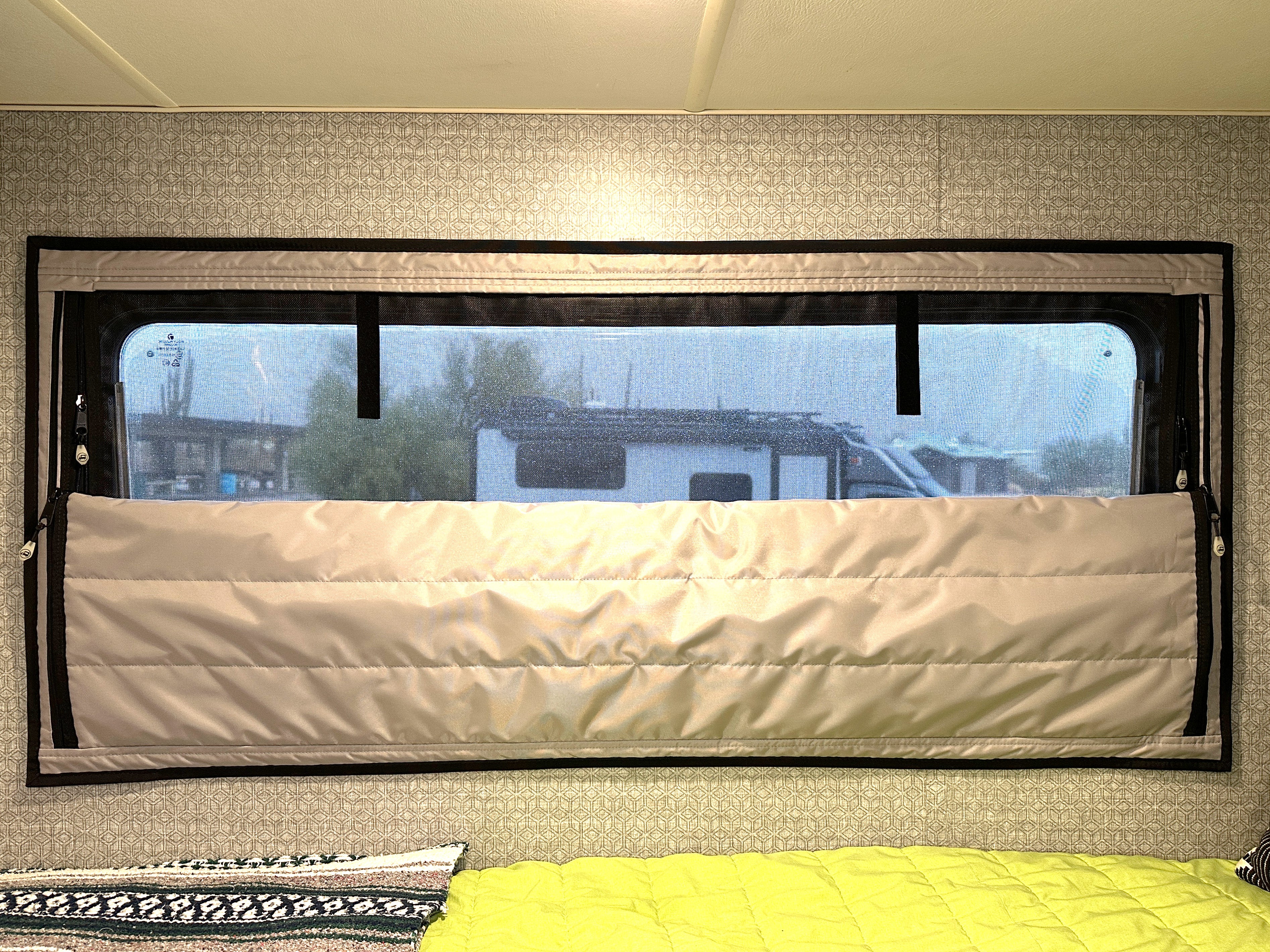Van′sBait 富嶽 Sprinter Ekko - FitRV Bed Shade (Set) – Vanmade Gear