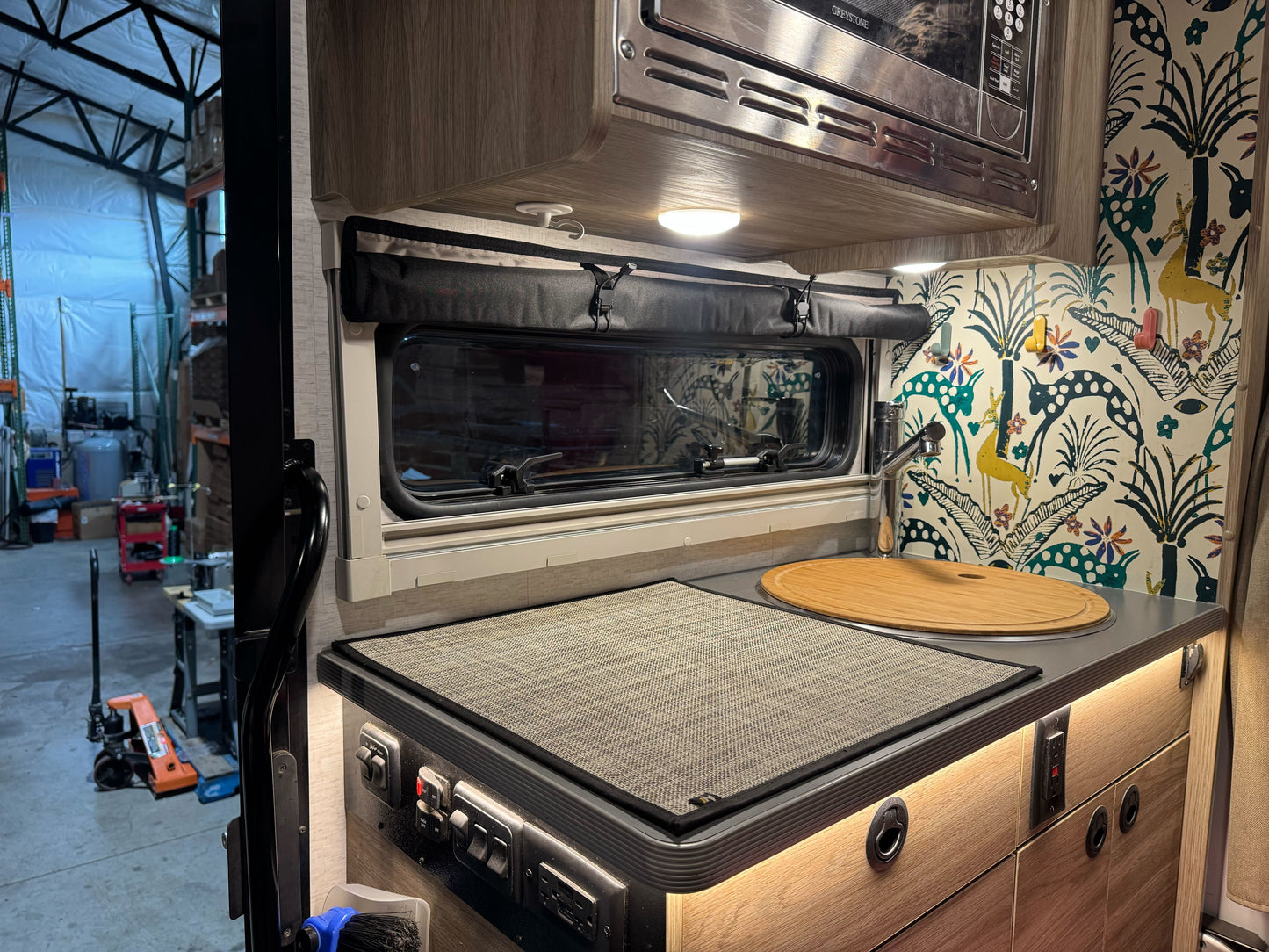Sprinter Ekko - Kitchen Frame Cover