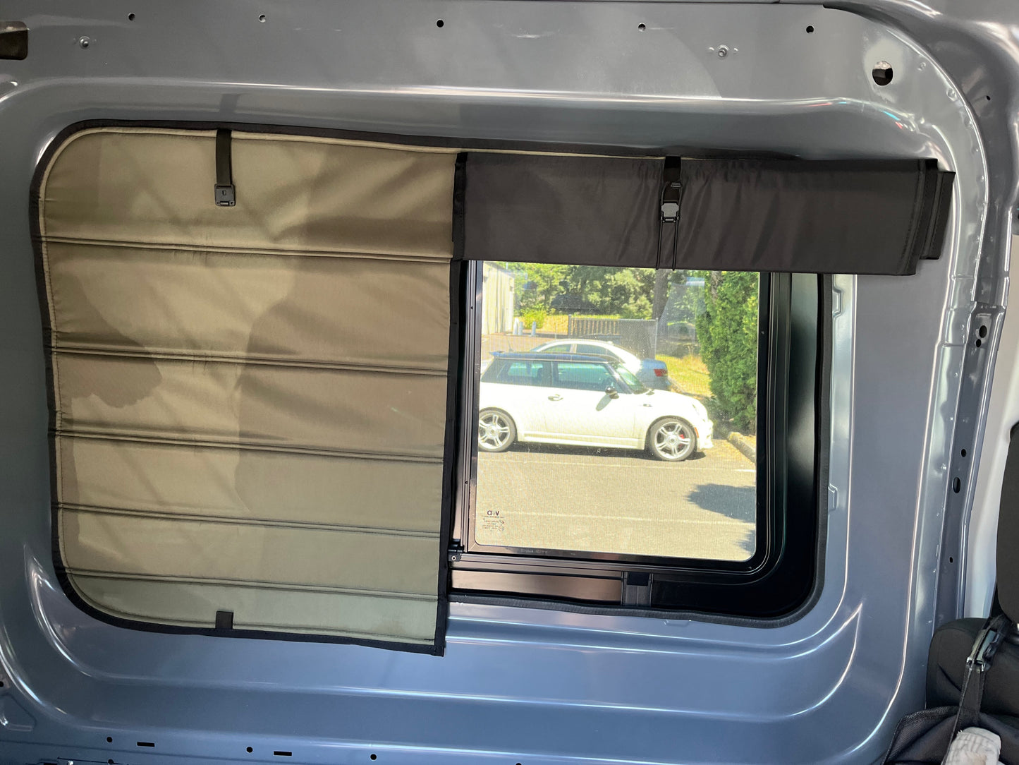 Transit - Cargo Window Shade (Driver's Side, 1st Row)